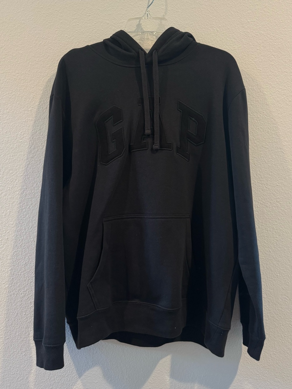 GAP Men's Black Logo Pullover Hoodie